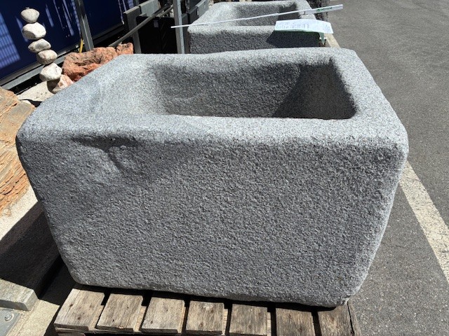 Granit EU Brunnentrog MG1026