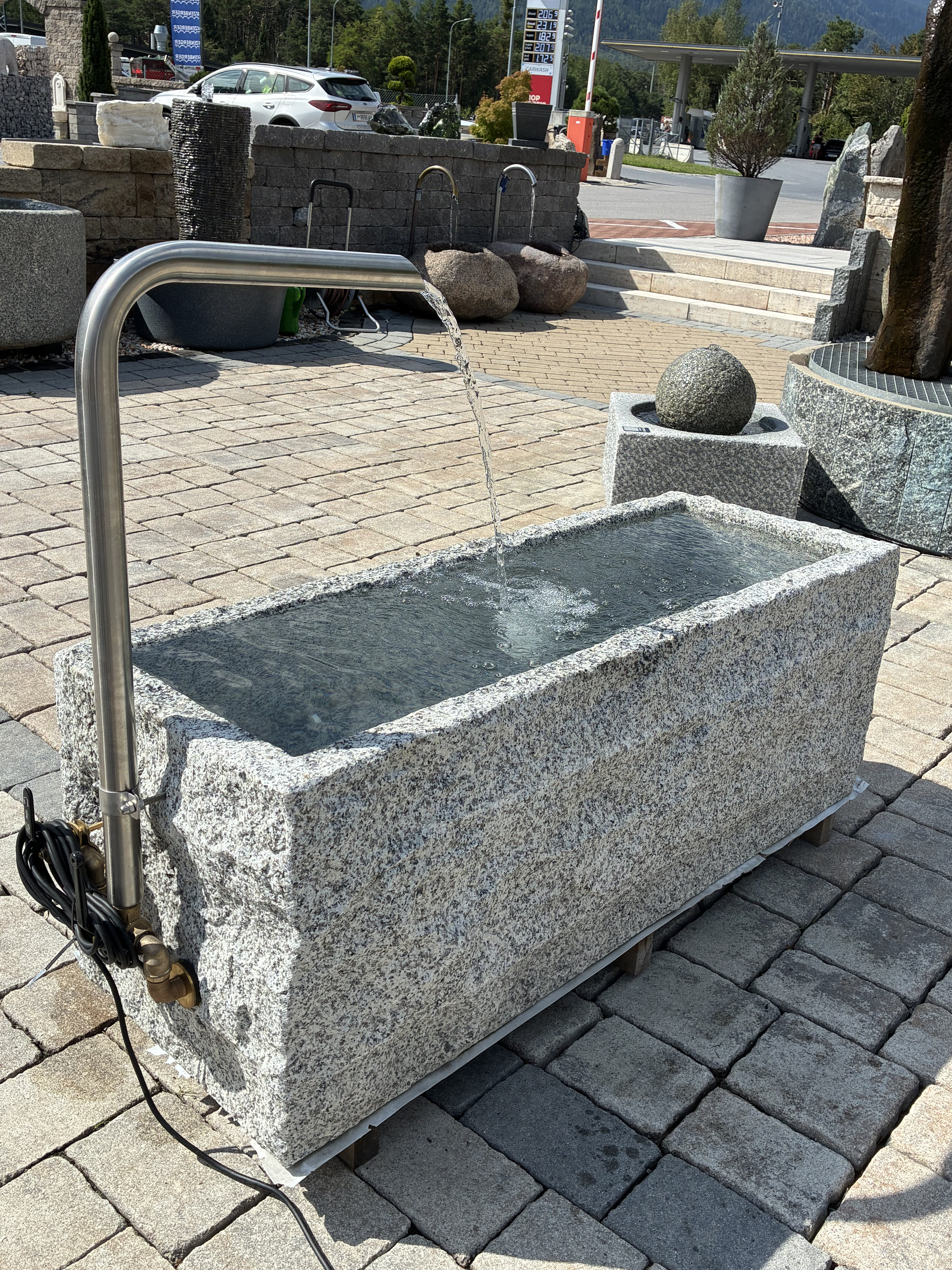 Granitbrunnen rechteckig MG1046