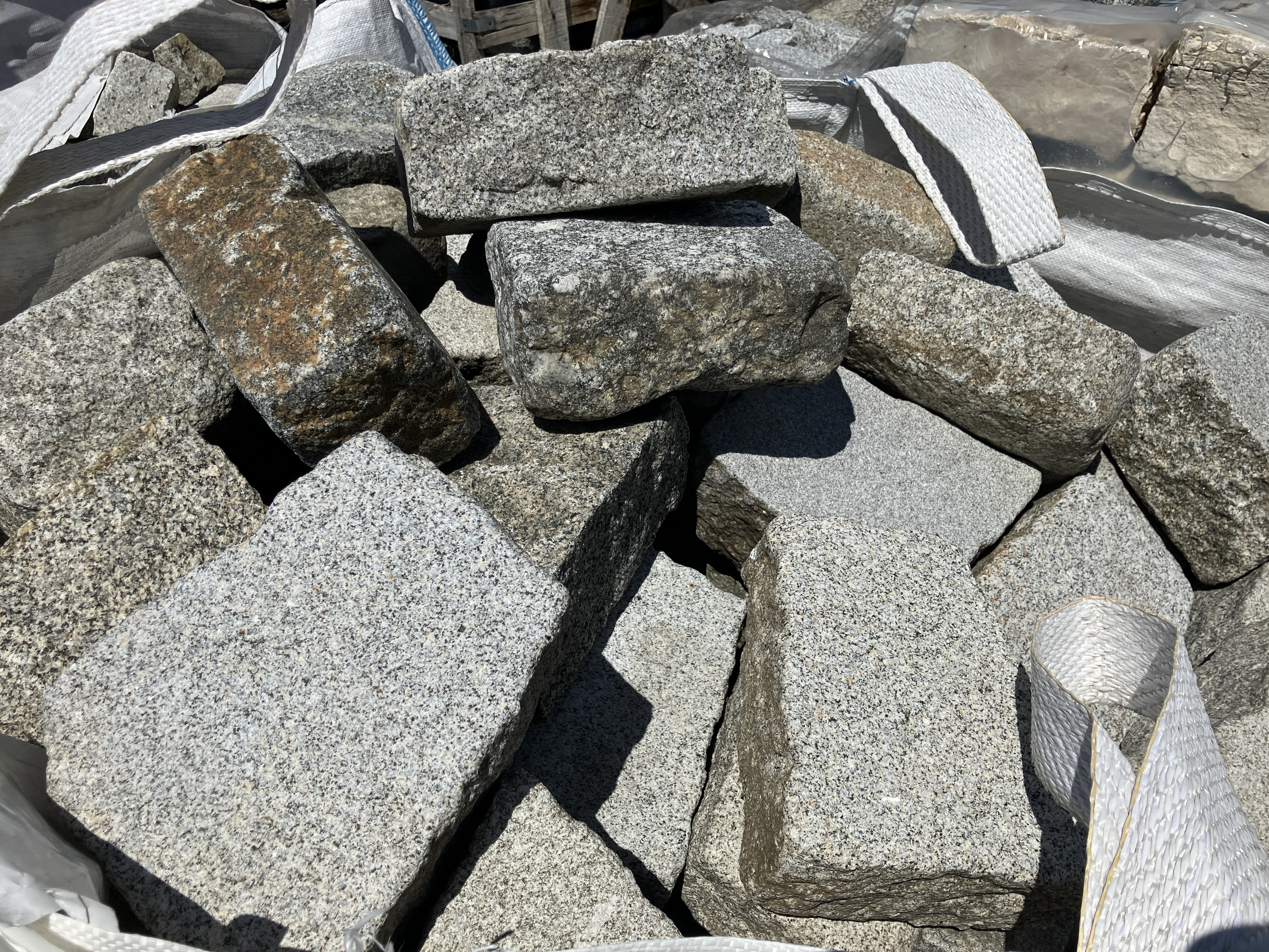 Granit Würfel Trapezform