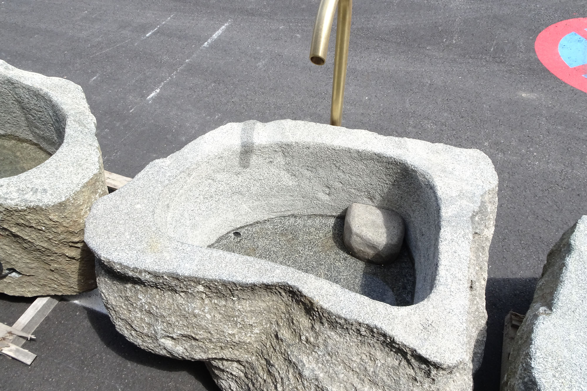 Granit Findlingsbrunnen MG1262