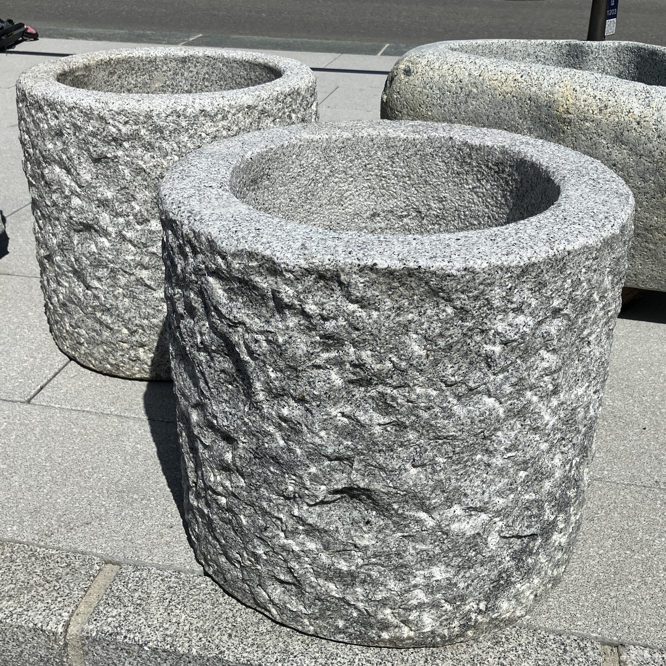 Granit Brunnen-/Pflanztrog MG1192