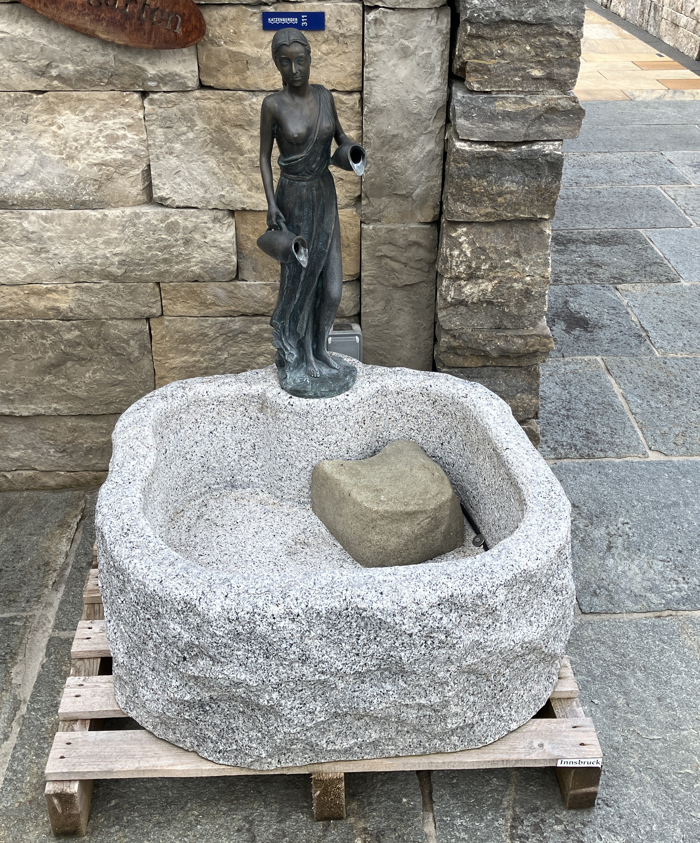 Granit Brunnen MG1193