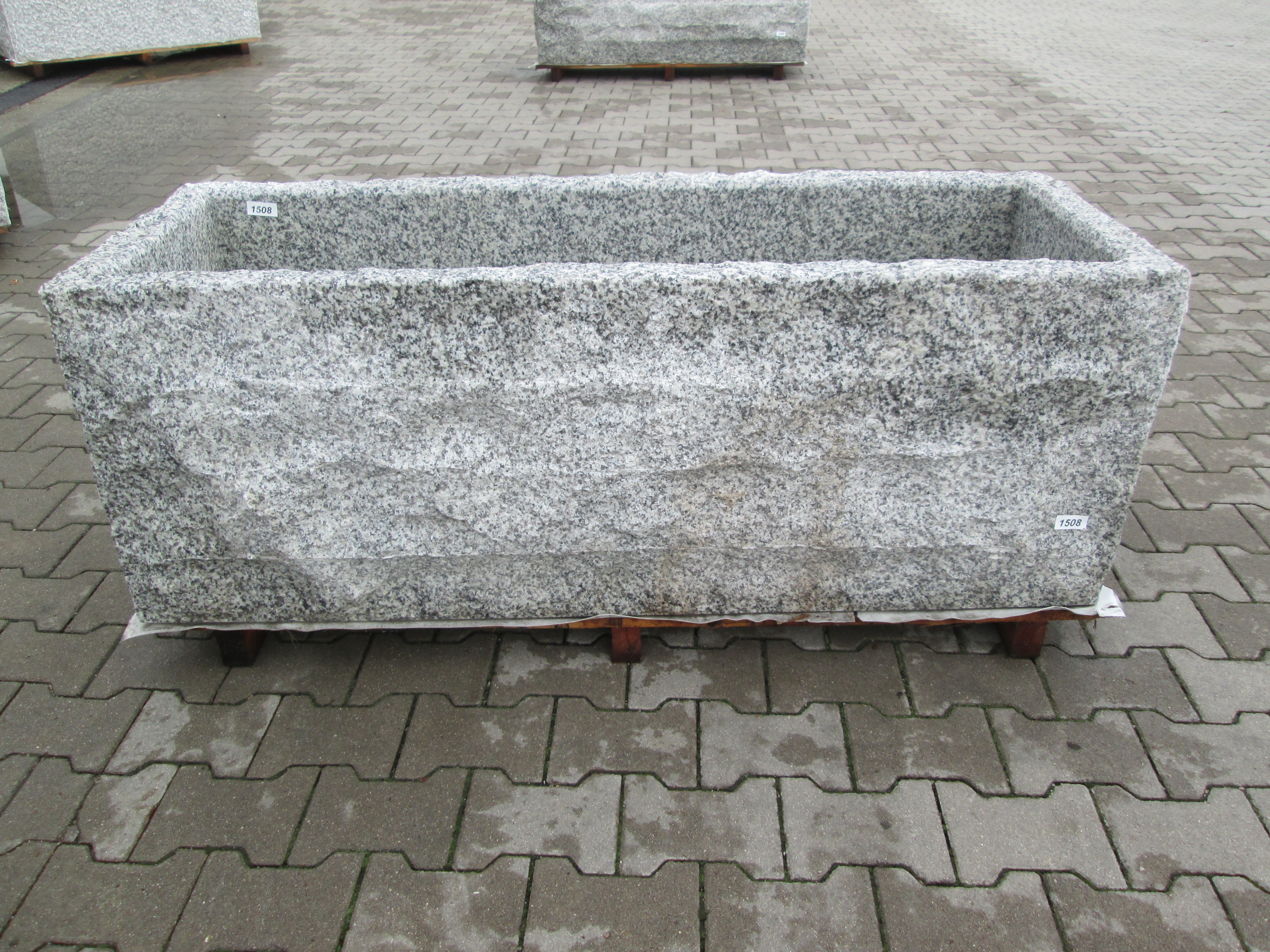 Granitbrunnen rechteckig MG1035